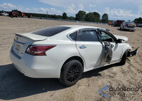 2014 Nissan Altima 2.5 из США, поврежденный, VIN 1N4AL3AP4EN208052